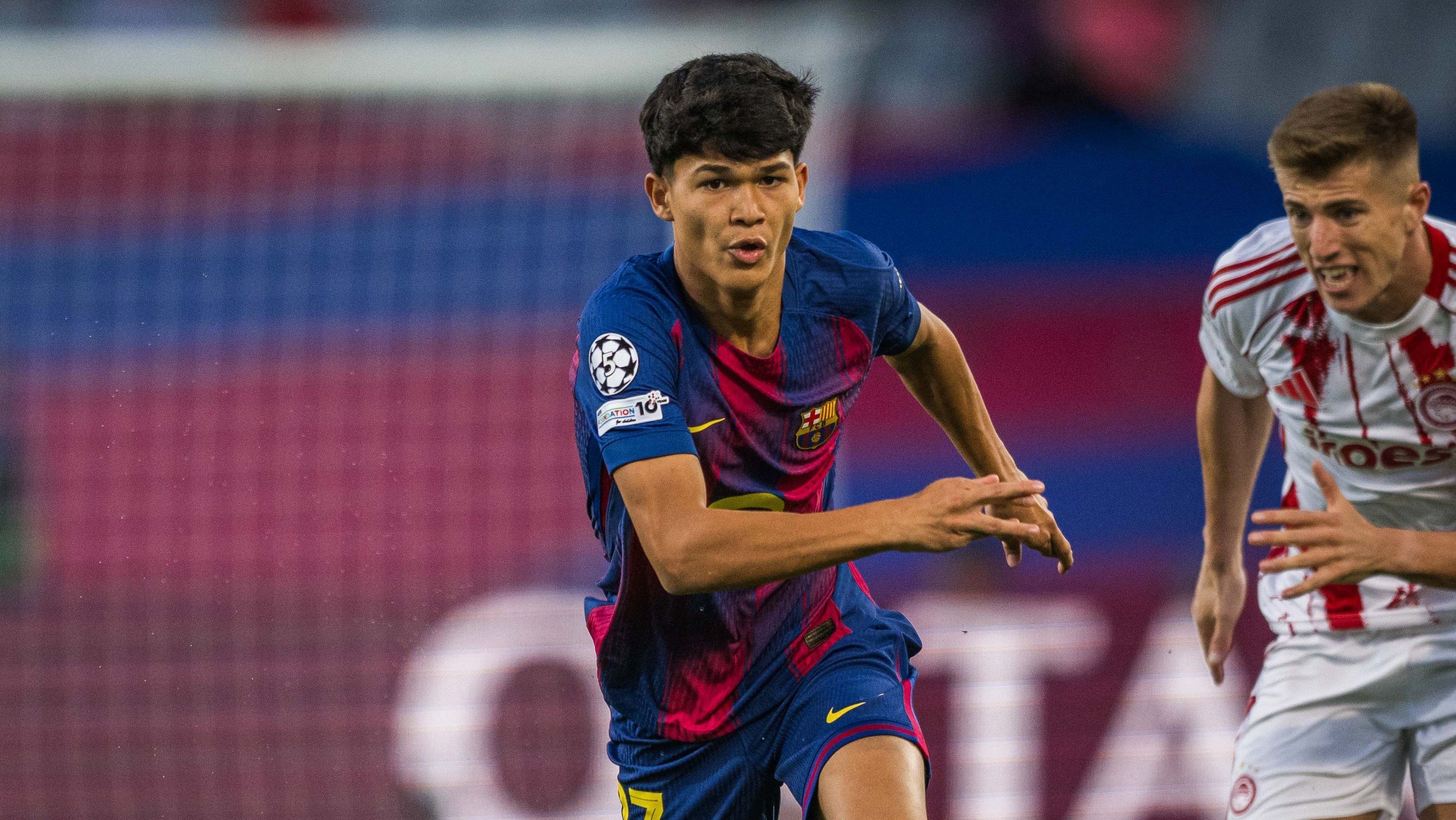 Dro estreia na Champions League e como titular no Barcelona com assistência