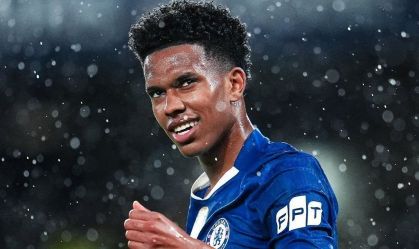 Estêvão se recupera de lesão e vai reforçar Chelsea diante do Aston Villa