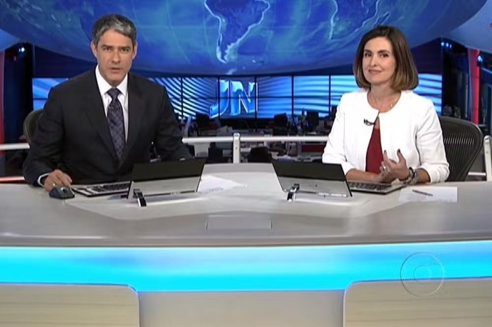 William Bonner e Fátima Bernardes dividiram a bancada do "Jornal Nacional" a partir de 1998 • Divulgação/Globo