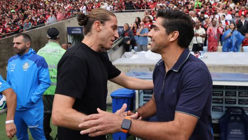 Filipe Luís e Abel Ferreira se cumprimentam antes de Flamengo x Palmeiras