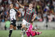 Fluminense domina Atlético-MG, vence e cola no G6 do Brasileirão