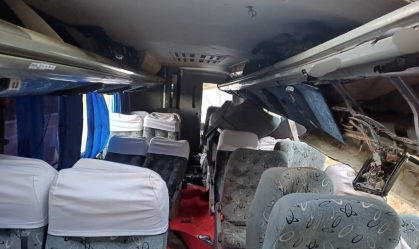 Veja como ficou ônibus após acidente com mortos no Agreste de Pernambuco