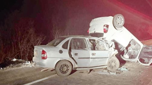 Acidente ocorreu entre Chevrolet Classic e um Toyota Etios, no Km 463 da BR-232, em Mirandiba, cidade localizada em Pernambuco. 