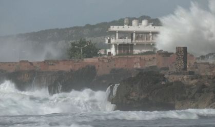 Ao menos três bebês nasceram durante a passagem do furacão na Jamaica