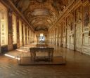 Diretora do Louvre diz que falha em câmeras permitiu o roubo