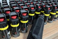 RJ aprova liberação de spray de pimenta para mulheres