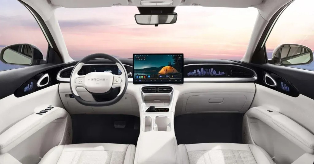 Geely EX2 terá acabamento premium no interior