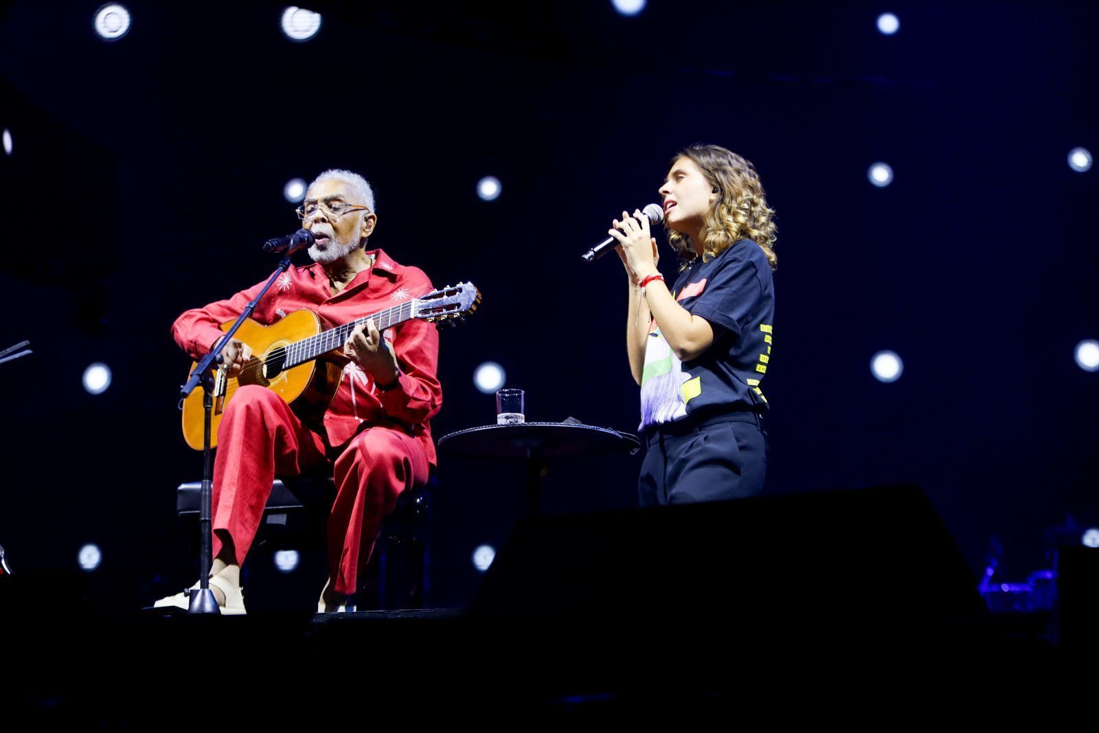 Gil e Flor Gil no show da turnê "Tempo Rei", no Rio • Thyago Andrade/AgNews
