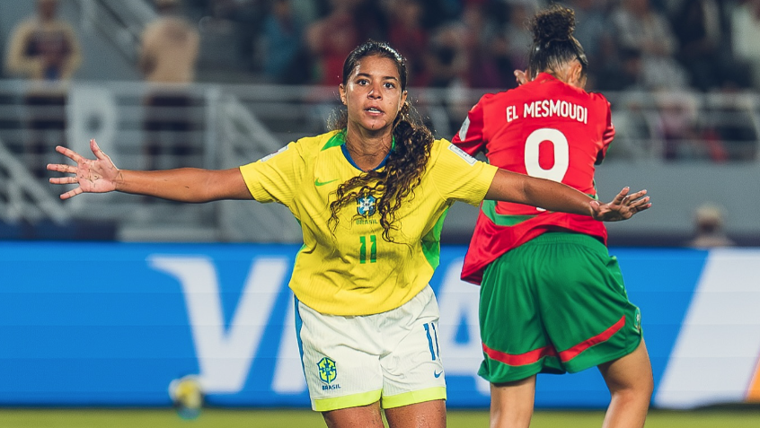 Giovanna Waksman, de 16 anos, sofreu lesão em jogo contra a China pela Copa do Mundo Sub-17