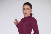 Gkay usa sapatilha de bailarina com salto de quase R$ 7 mil na SPFW