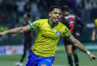 Brasileirão: líder, Palmeiras vira e goleia RB Bragantino antes de “final”
