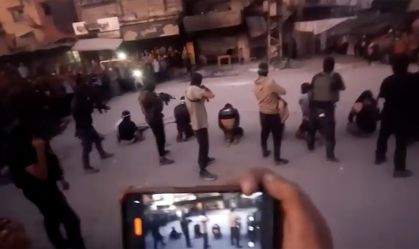 Membros mascarados do Hamas executam grupo em Gaza em meio a cessar-fogo