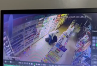 Grupo que estourava farmácias é preso após flagra ao trocar placa de carro