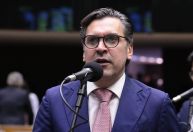 Eventuais mudanças não serão feitas às pressas, diz relator do Orçamento