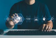 Projeto oferece 15 mil bolsas para capacitação de professores com IA