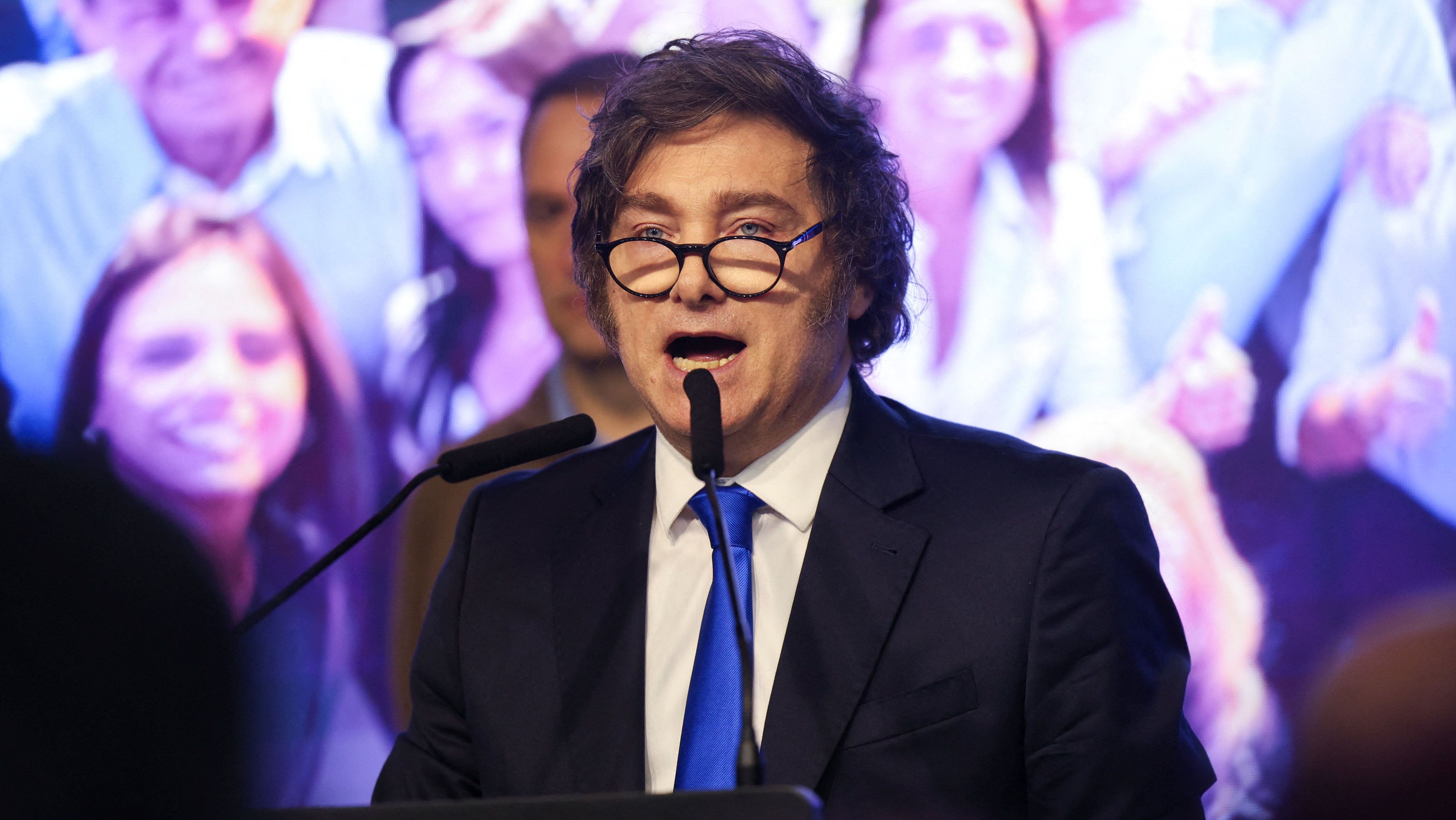 Presidente da Argentina, Javier Milei, discursa em Buenos Aires após vitória de seu partido nas eleições legislativas de meio de mandato