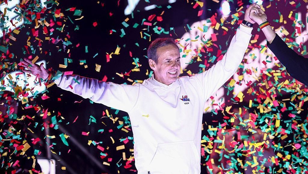 Candidato presidencial da Bolívia pelo partido Alianza Libre, Jorge Tuto Quiroga, durante comício