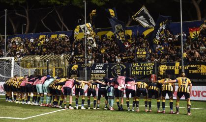 Clube da Itália fica sob controle judicial por suposta ligação com a máfia