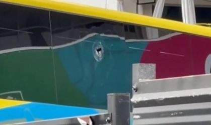 Ônibus do Lanús é apedrejado antes de jogo pela Sul-Americana; veja