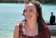 Sem dublê: Larissa Manoela grava cenas de afogamento em "Êta Mundo Melhor!"