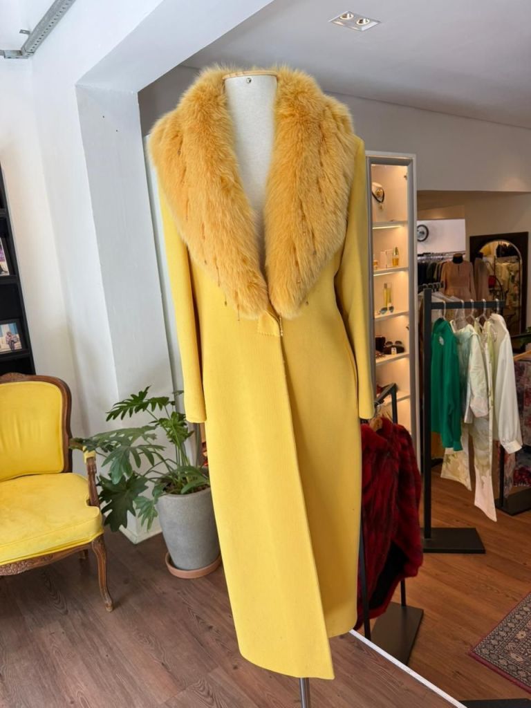 Look de Hebe Camargo é vendido em brechó