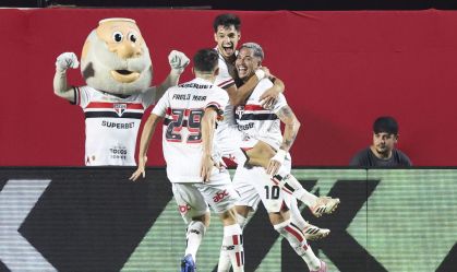 Luciano dá show, São Paulo derrota o Bahia e volta a vencer no Brasileirão
