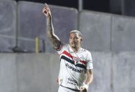 Brasileirão: Flamengo tropeça fora de casa e São Paulo volta a vencer