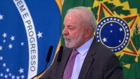 Lula diz que Brasil dá lição ao mundo sobre redução de combustíveis fósseis
