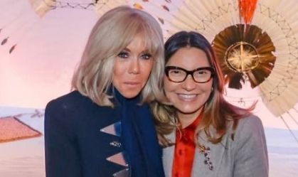 Em Paris, Janja se encontra com Brigitte Macron em exposição sobre Amazônia