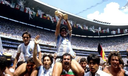 Morre torcedor que carregou Maradona nos ombros na Copa de 1986