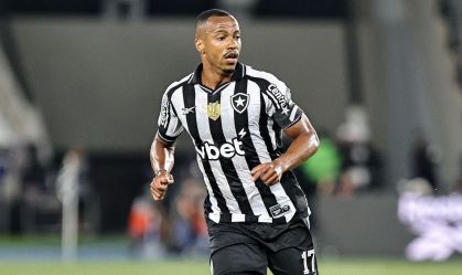 Capitão do Botafogo desabafa após derrota: "A gente precisa se blindar"