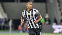 Capitão do Botafogo desabafa após derrota: "A gente precisa de blindar"