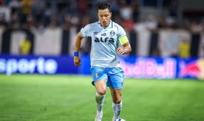 Marlon dispara contra arbitragem e desabafa: "Grêmio está sendo roubado"