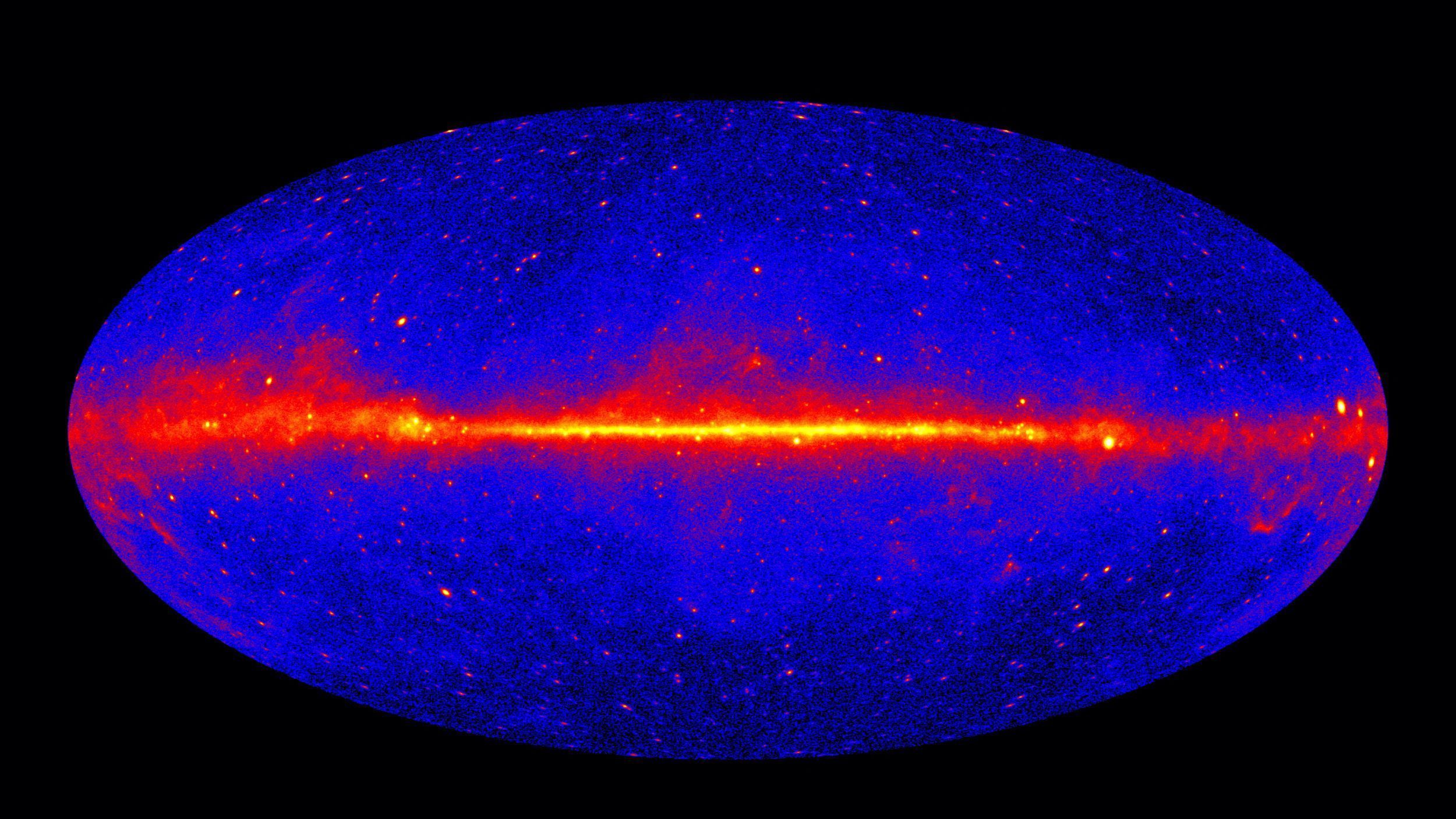 Faixa brilhante de brilho difuso de raios gama em imagem sem data baseada em cinco anos de dados do telescópio Fermi da Nasa