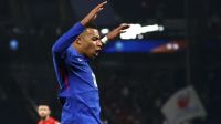 Com golaço de Mbappé, França bate Azerbaijão e segue 100% nas Eliminatórias
