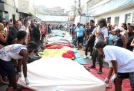 Megaoperação no RJ: Fotógrafo relata retirada dos corpos em comunidade