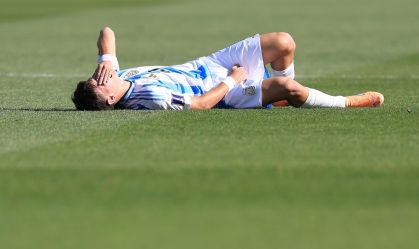 Botafogo: Montoro sai aos prantos após lesão no Mundial Sub-20