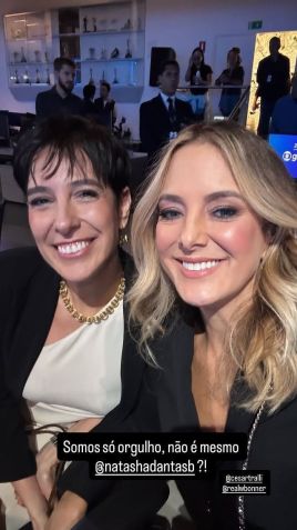 Ticiane Pinheiro e Natasha nos bastidores do "JN" • Reprodução/Instagram