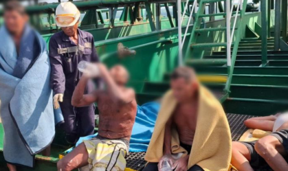 Pescadores são resgatados após 3 dias à deriva; ondas causaram o naufrágio