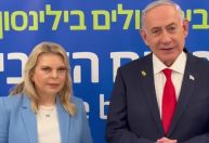 Netanyahu e esposa visitam ex-reféns do Hamas em hospital