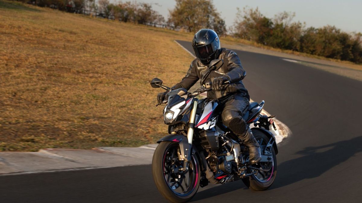 Bajaj lança Dominar NS400Z: motocicleta é produzida em Manaus (AM) | CNN  Brasil