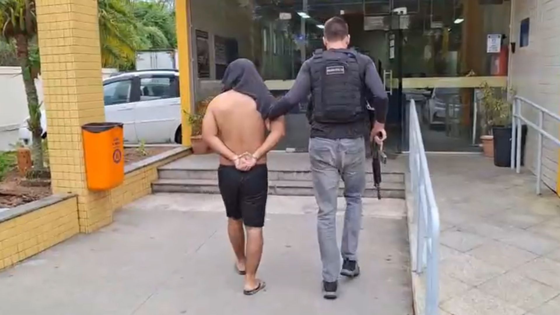 Professor preso RJ