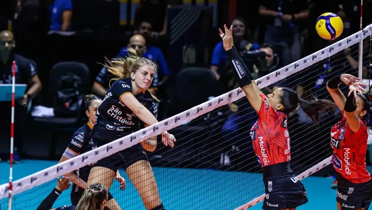 Osasco é o atual campeão da Superliga; A equipe derrotou o Sesi Bauru na final da última temporada
