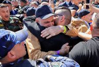 Palestinos comemoram chegada de primeiros prisioneiros libertados em Gaza