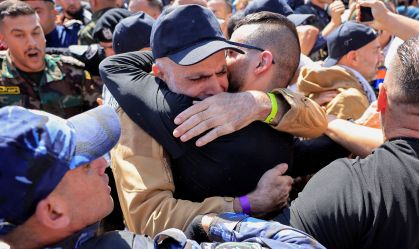 Palestinos comemoram chegada de primeiros prisioneiros libertados em Gaza