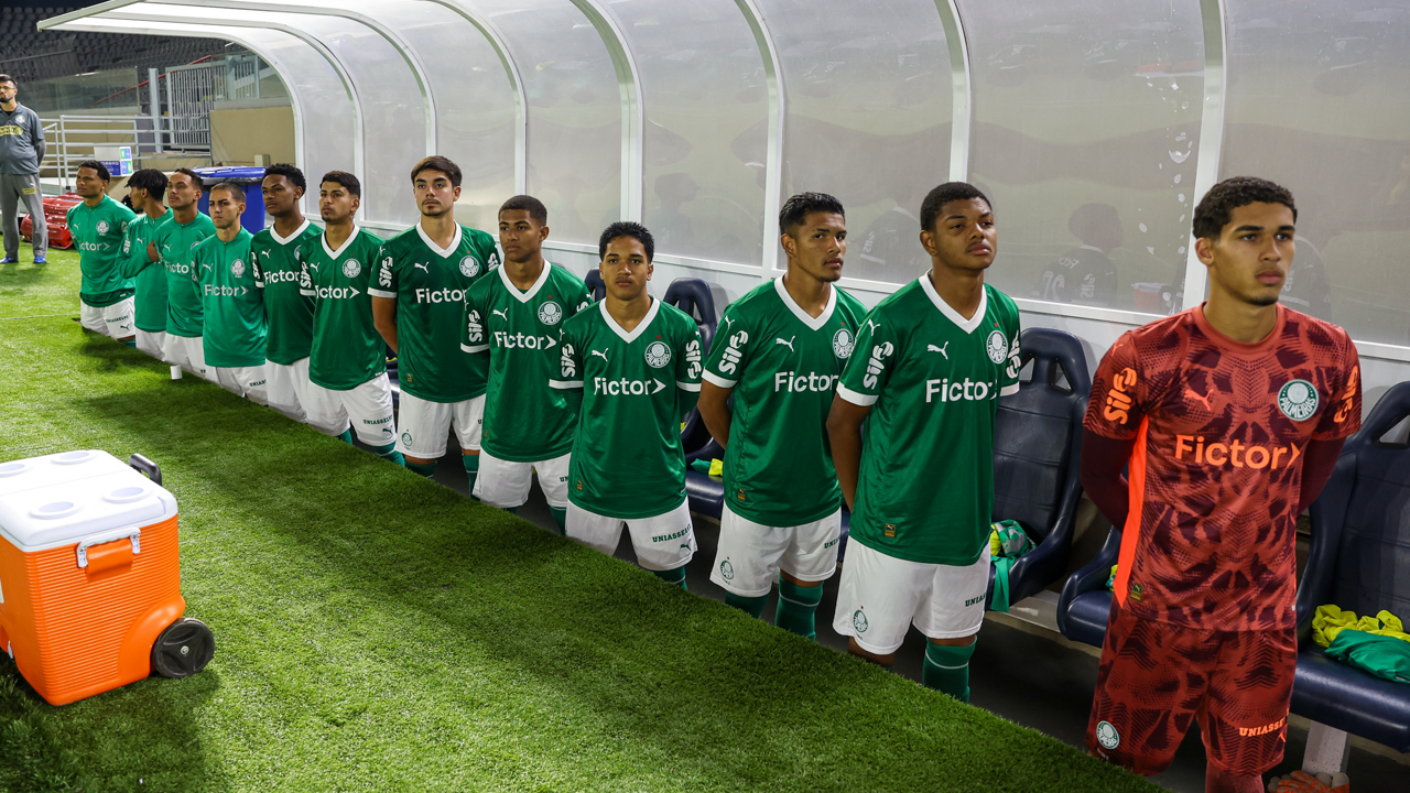 Jogadores da equipe sub-17 do Palmeiras