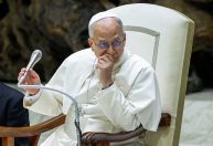 Papa Leão XIV se reúne com vítimas de abuso sexual na Igreja