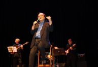 Morre cantor Patrick Dimon aos 79 anos