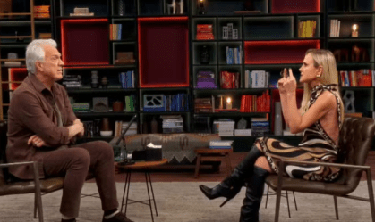 Eliana e Pedro Bial dão selinho em homenagem à Hebe Camargo; veja