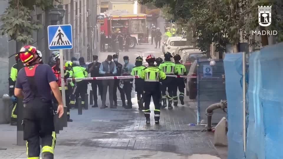 Prédio desaba parcialmente no centro de Madri